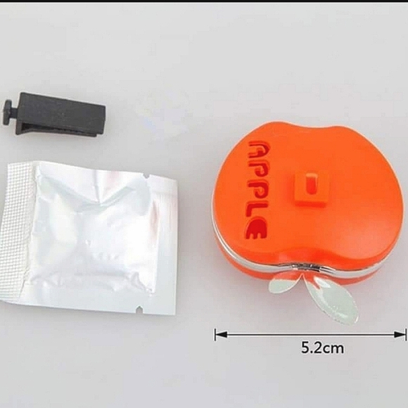 4 plastic apple car air fresheners. 4 colors. - Picture 8 of 9